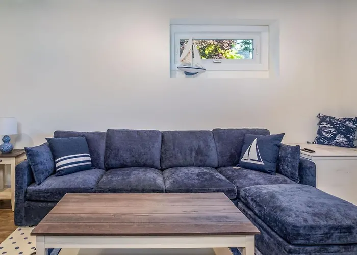 Holiday home The Blue Sapphire On Mineola Bay 3br 3ba Luxury Lakefront On Mineola Bay Stunning Views On Chain O Lakes