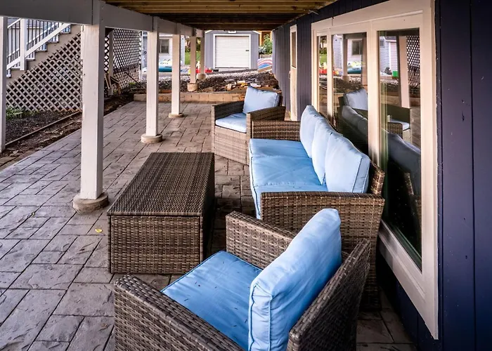 Holiday home The Blue Sapphire On Mineola Bay 3br 3ba Luxury Lakefront On Mineola Bay Stunning Views On Chain O Lakes Fox Lake