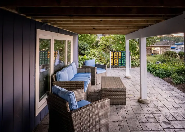 The Blue Sapphire On Mineola Bay 3br 3ba Luxury Lakefront On Mineola Bay Stunning Views On Chain O Lakes Fox Lake
