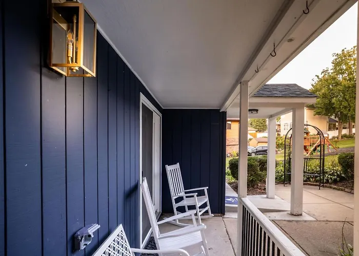 The Blue Sapphire On Mineola Bay 3br 3ba Luxury Lakefront On Mineola Bay Stunning Views On Chain O Lakes * Fox Lake